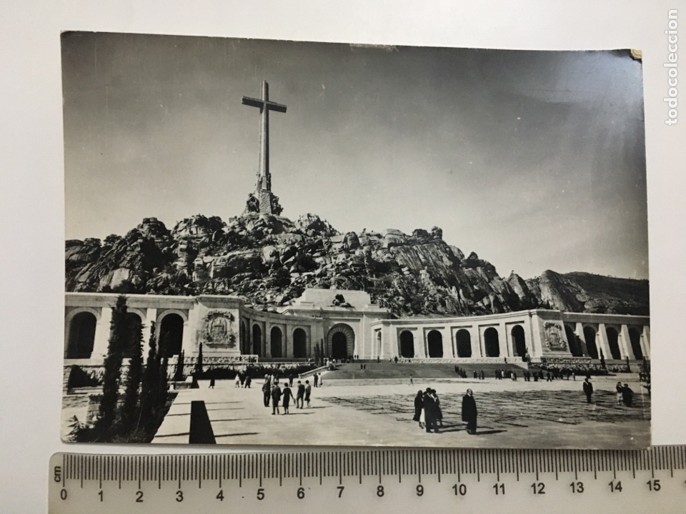 Postcards: POSTAL. STA. CRUZ DEL VALLE DE LOS CA&Iacute;DOS. FACHADA PRINCIPAL. EDIC. PATRIM. NAC., H. 1960?.