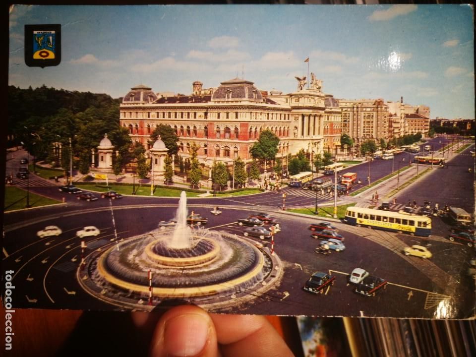Postais: Postal M&aacute;drid Fuente de la Plaza del Emperador Carlos V N 134 DOM&Iacute;NGUEZ escrita