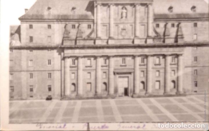 Postales: El Escorial. Puerta General del Monasterio. Hijo de Nicol&aacute;s Serrano. Nueva. Blanco/Negro