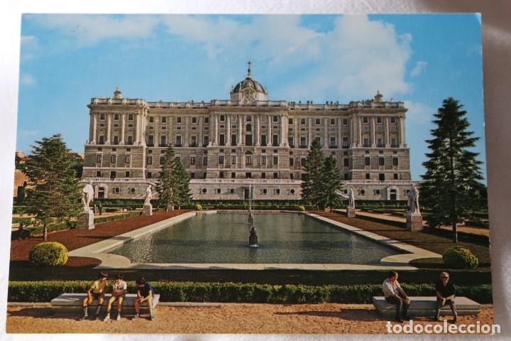 Postais: 347 MADRIDFACHADA NORTE DEL PALACIO REAL GCIA GARRABELLA LIFESA SIN CIRCULAR