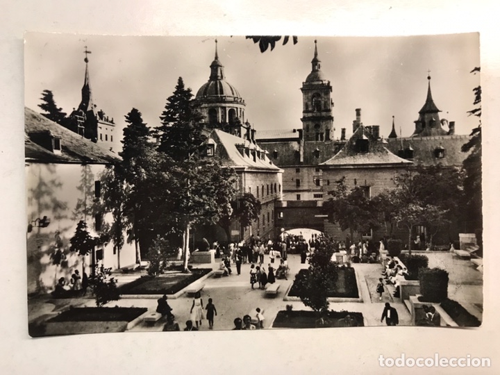Cartes Postales: MONASTERIO DE EL ESCORIAL. Postal No.51, Plaza de Benavente. Heliotopia Art&iacute;stica Espa&ntilde;ola