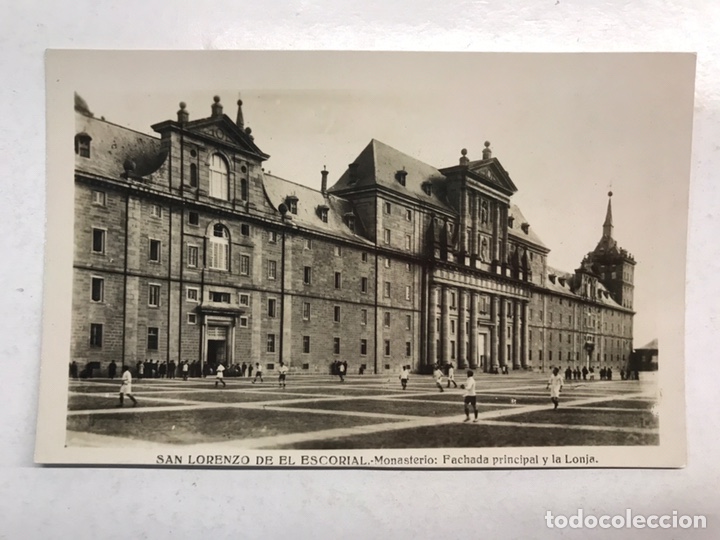Cartes Postales: SAN LORENZO DE EL ESCORIAL. Postal Monasterio. Fachada principal y la Lonja (h.1940?) S/C