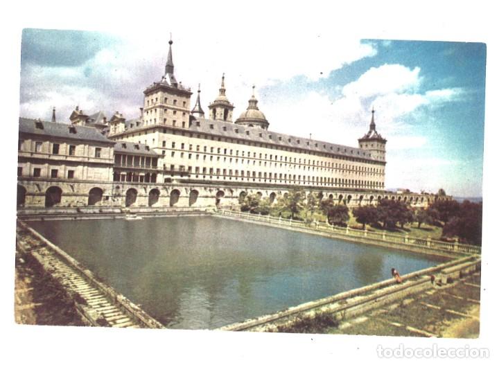 Postales: El Escorial. Madrid. Circulada en 1958 - Foto 1