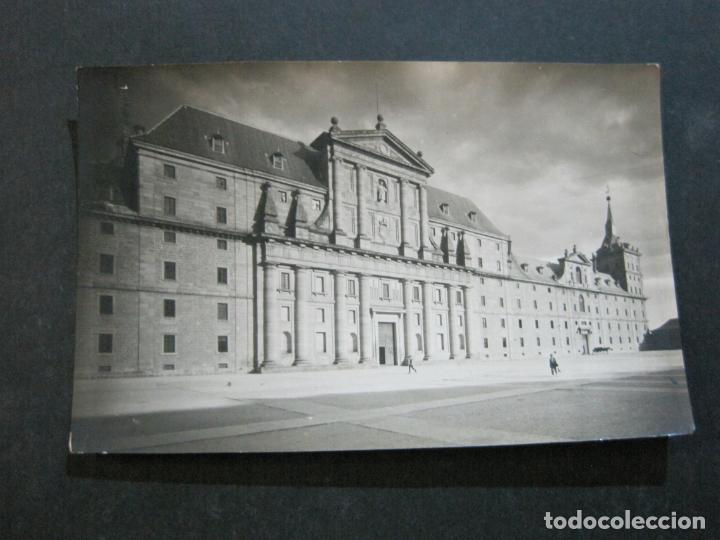 Postales: MONASTERIO DEL ESCORIAL-VISTA GENERAL-ARCHIVO ROISIN-FOTOGRAFICA-POSTAL ANTIGUA-(72.423)