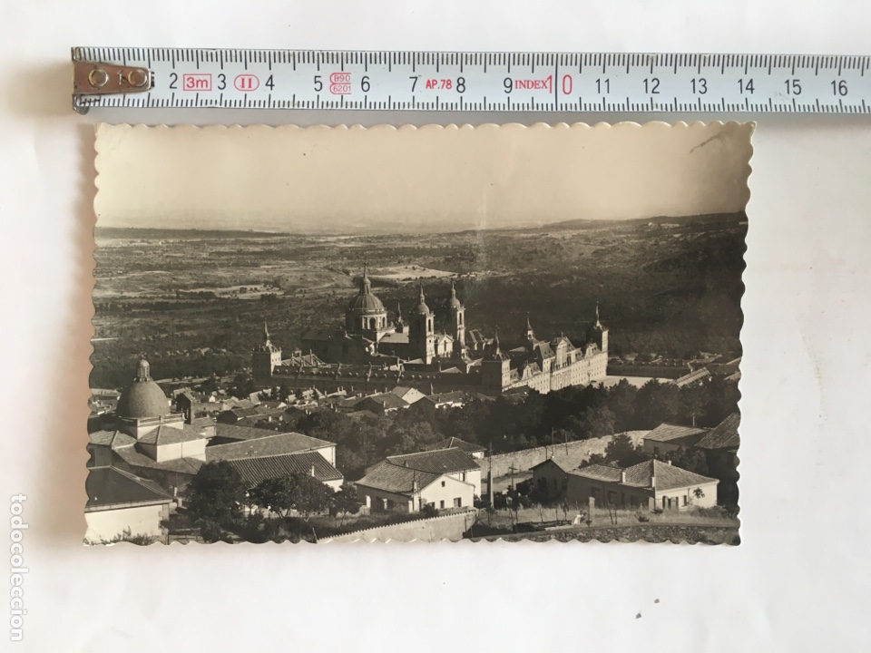 Cartes Postales: POSTAL. SAN LORENZO DEL ESCORIAL. VISTA GENERAL DEL MONASTERIO. EDICIONES GARC&Iacute;A GARRABELLA.