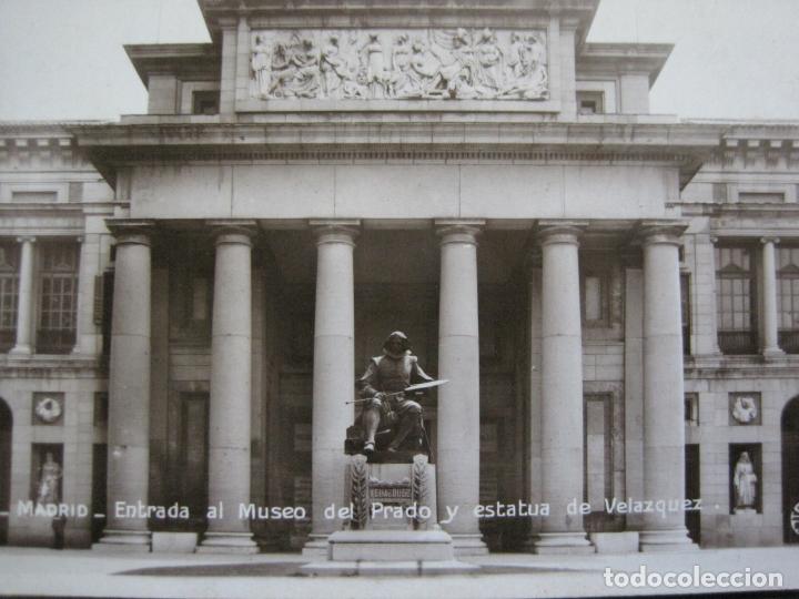 Postcards: MADRID-ENTRADA AL MUSEO Y ESTATUA DE VELAZQUEZ-FOTOGRAFICA-POSTAL ANTIGUA-(73.897)