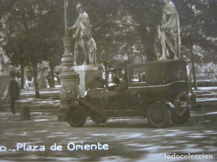 Postcards: MADRID-PLAZA DE ORIENTE-FOTOGRAFICA-POSTAL ANTIGUA-(73.899)