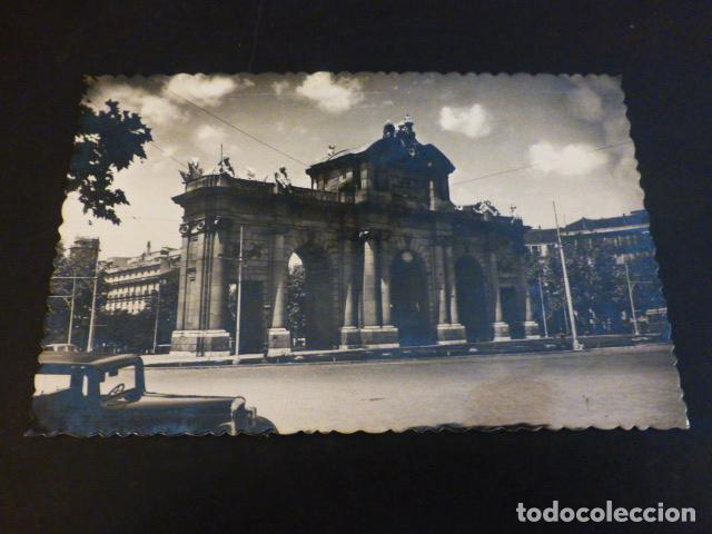Postales: MADRID PUERTA DE ALCALA - Foto 1
