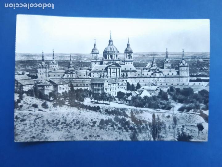 Postales: ANTIGUA TARJETA POSTAL MONASTERIO DEL ESCORIAL VISTA GENERAL CIRCULADA CON SELLO 1962