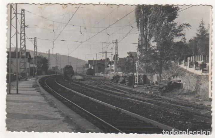 Postales: Robledo de Chavela. Estaci&oacute;n de Tren ferrrocarril. Circulada. Laboratorios fotogr&aacute;ficos Alberto.
