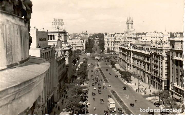 Cartoline: N&ordm; 128-MADRID. Calle de Alcal&aacute;. Circulada en 1955. ED. DOM&Iacute;NGUEZ