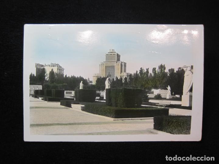 Postais: MADRID-JARDINES DE SABATINI-CABALLERIZAS-EDICIONES C.C.-64-POSTAL ANTIGUA-(78.984)