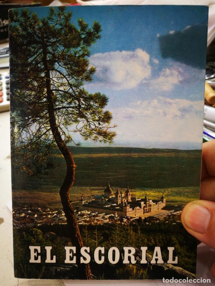 Postkarten: EL ESCORIAL Bloc con 12 Postales Editorial PATRIMONIO NACIONAL