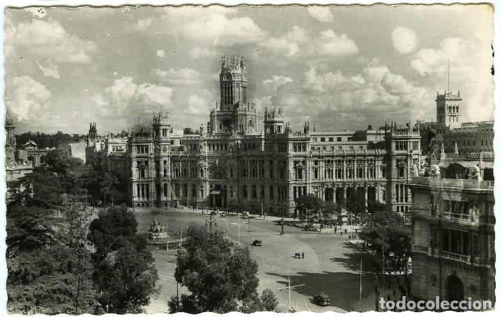 Cartes Postales: N&ordm; 50-MADRID. Plaza de la Cibeles y Palacio de las Comunicaciones. Sin circular. EDICIONES GARC&Iacute;A GA