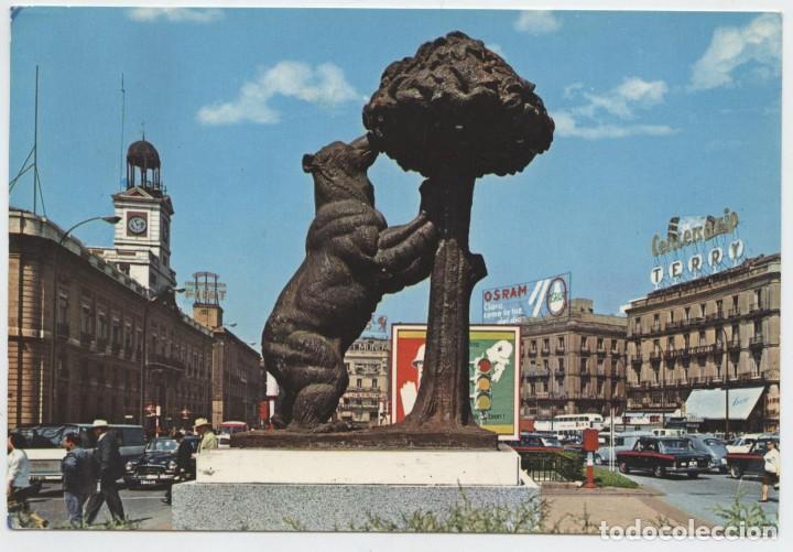 Cartes Postales: N&ordm; 300-MADRID. Puerta del Sol. El oso y el madro&ntilde;o. Circulada en 1967. ED. BEASCOA