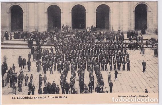 Postales: El Escorial Real Colegio de Alfonso XII, Entrada a la Basilica Hauser y Menet. Sin circular.