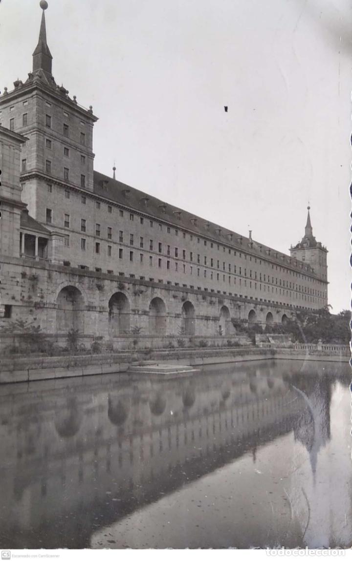 Postkarten: Monasterio de El Escorial. Estanque de la Huerta. Garc&iacute;a Garrabella. Usada con sello. Blanco/Negro
