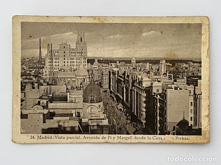 Postkarten: MADRID, Postal No.24, Vista parcial. Avenida de Pi y Margall desde la Casa de la prensa.. deslucida