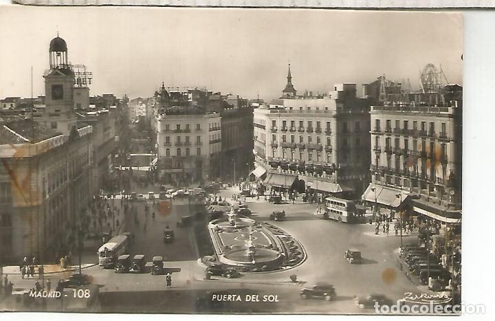 Postales: MADRID PUERTA DEL SOL ESCRITA METRO BUS AUTOMOVIL - Foto 1