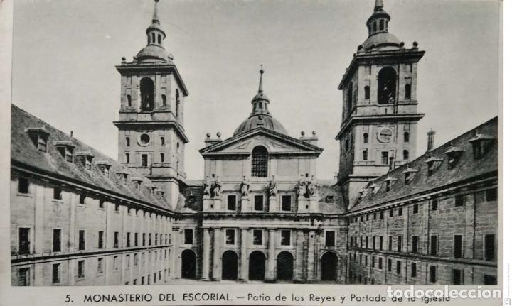 Postales: Monasterio del Escorial. 5 Patio de los Reyes y Portada de la Iglesia. Roisin. Nueva. Blanco/Negro
