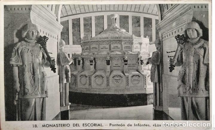 Postales: Monasterio del Escorial. 18 Pante&oacute;n de Infantes. Los Heraldos. Roisin. Nueva. Blanco/Negro