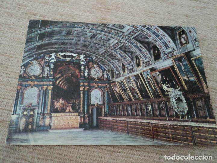 Postais: 1413 el escorial monasterio y sacristia, ed. patrimonio, 10 x 7 cm, circulada 1966