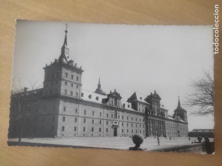 Postkarten: ESCORIAL MONASTERIO ED DOMINGUEZ 18 ESCRITA 19 SEPTIEMBRE 1956
