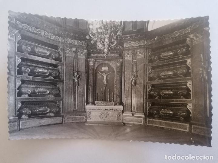 Cartoline: POSTAL EL ESCORIAL, PANTEON DE LOS REYES