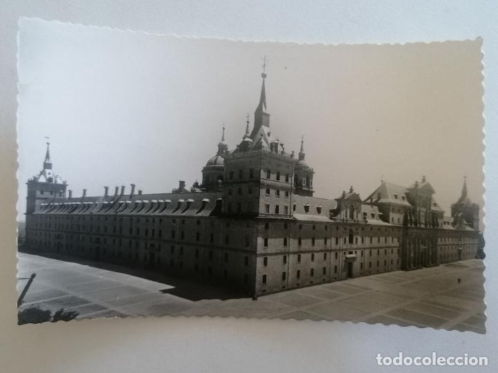 Cartoline: POSTAL MONASTERIO DE EL ESCORIAL, FACHADAS NORTE Y PRINCIPAL