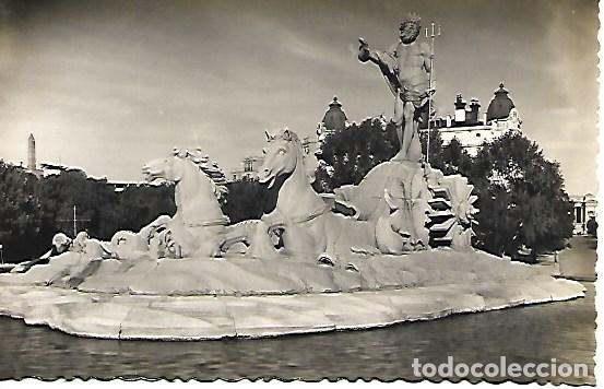 Postales: MADRID - 72. FUENTE A NEPTUNO - SIN CIRCULAR - Foto 1