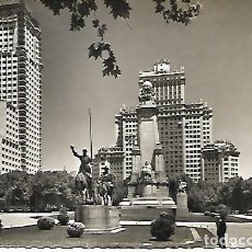 Postales: MADRID - PLAZA DE ESPAÑA - MONUMENTO A CERVANTES - CIRCULADA - 1959. Lote 363145810