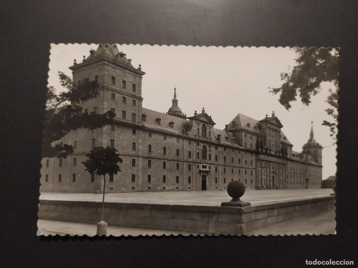 Postkarten: SAN LORENZO DEL ESCORIAL N&ordm; 2 - FACHADA PRINCIPAL - ED. GARCIA GARRABELLA - SIN CIRCULAR