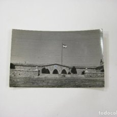Postales: POSTAL FOTOGRÁFICA DE LA ESCUELA DE VUELO SIN MOTOR DE SOMOSIERRA. CIRCULADA EN 1963