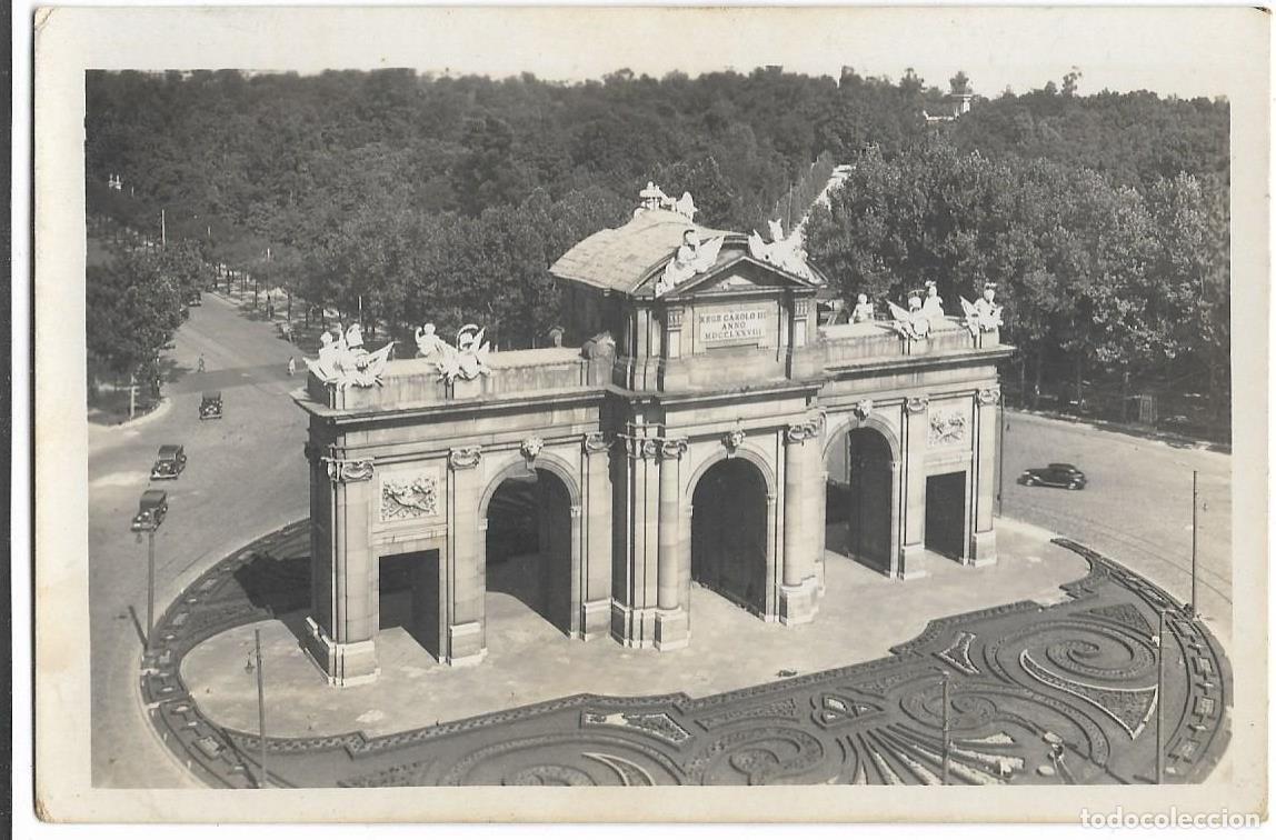 Postales: PUERTA DE ALCAL&Aacute;, CIRCULADA - Foto 1