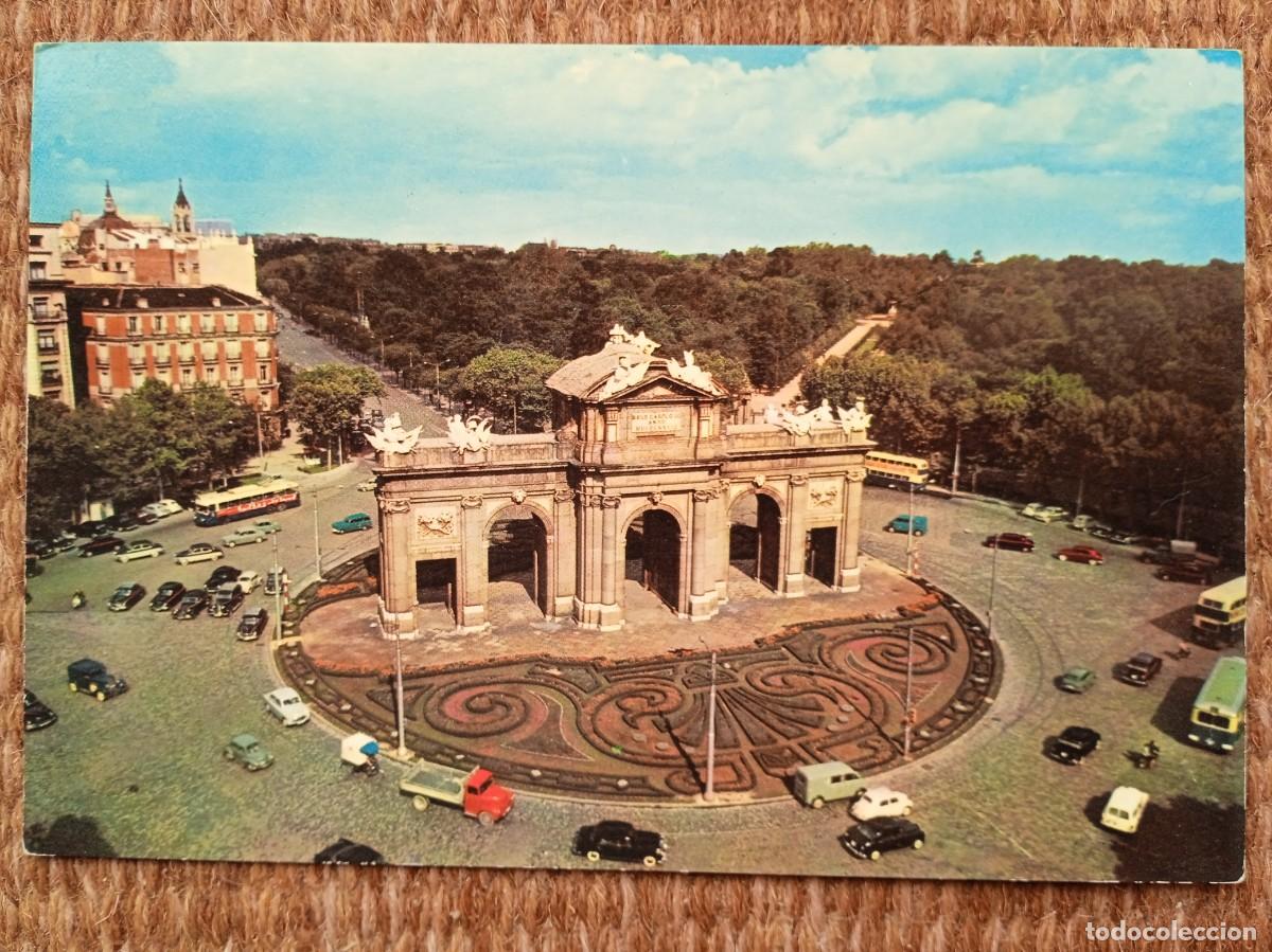 Postales: MADRID - PUERTA DE ALCALA - ED. RAKER - Foto 1