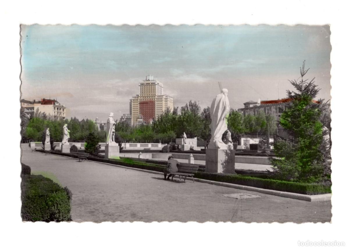 Postales: MADRID.- JARDINES DE SABATINI. - Foto 1