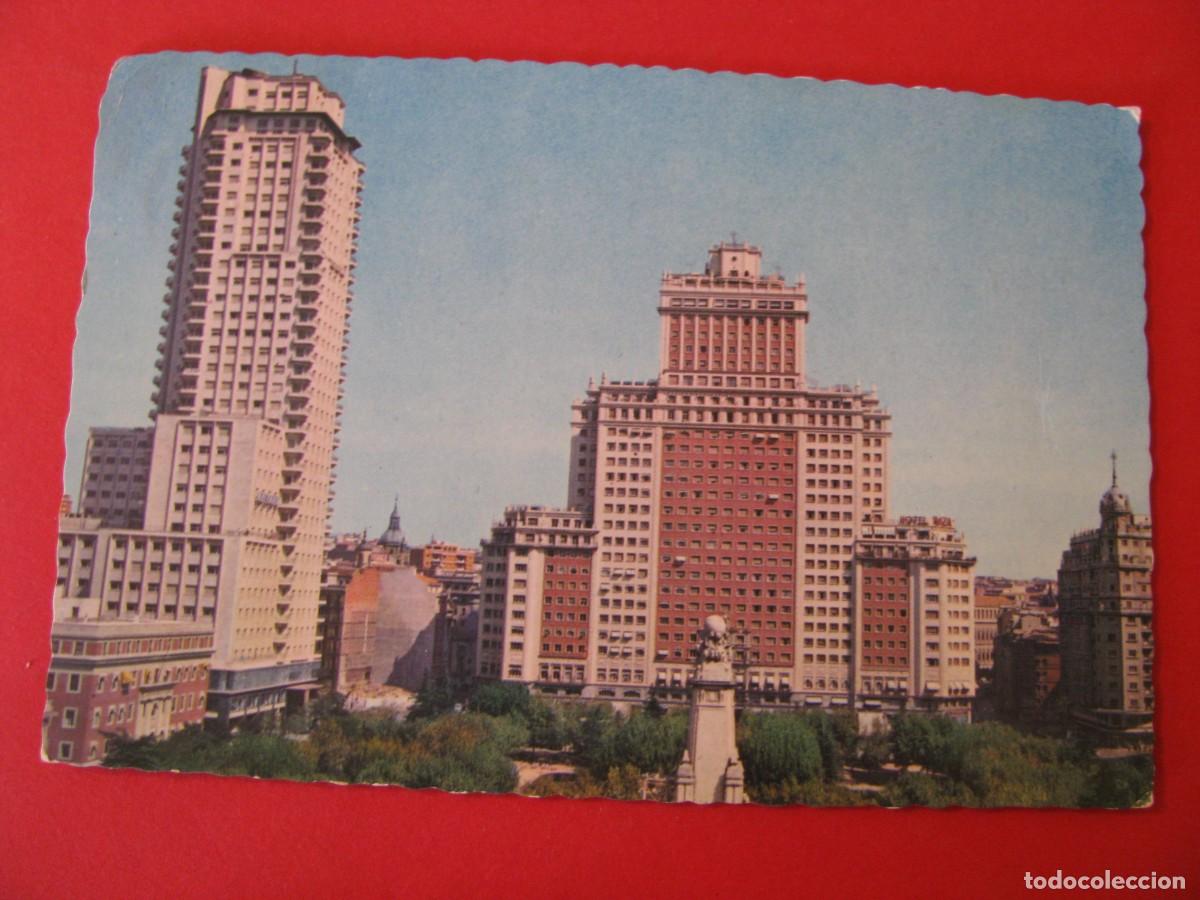 Postales: POSTAL DE MADRID. TORRE DE MADRID Y EDIFICIO ESPA&Ntilde;A. RAKER. CIRCULADA 1961 - Foto 1