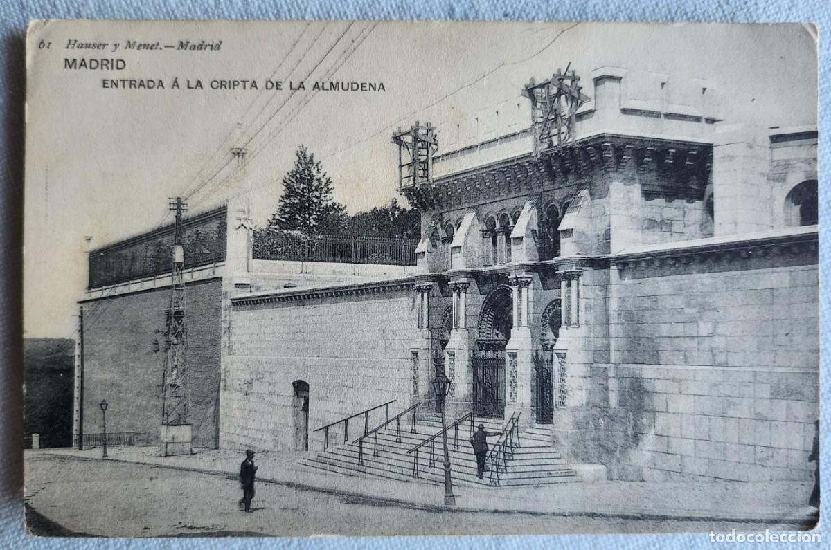 Postales: Madrid Entrada a la Cripta de la Almudena - Foto 1