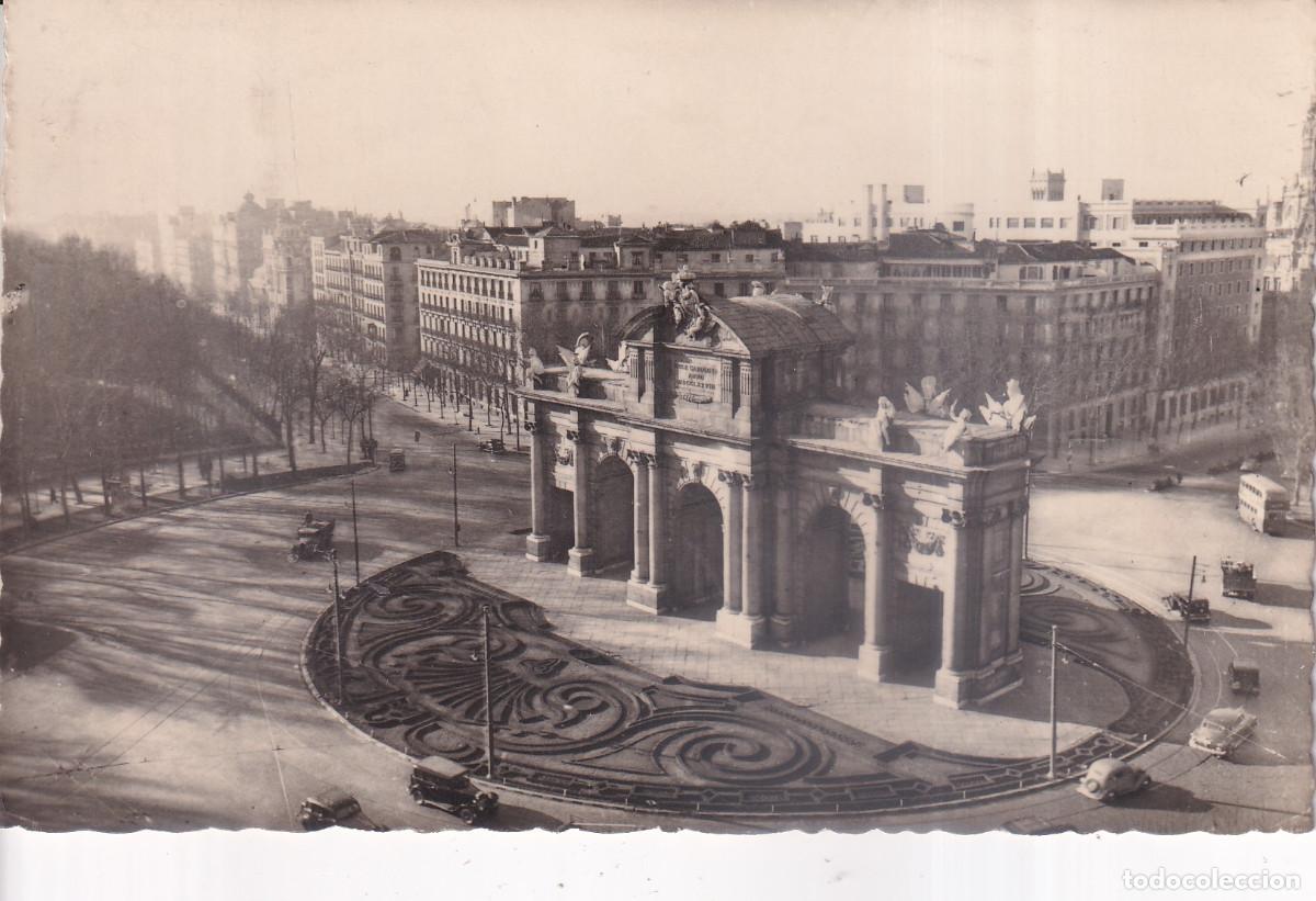 Postales: MADRID PUERTA DE ALCALA - Foto 1