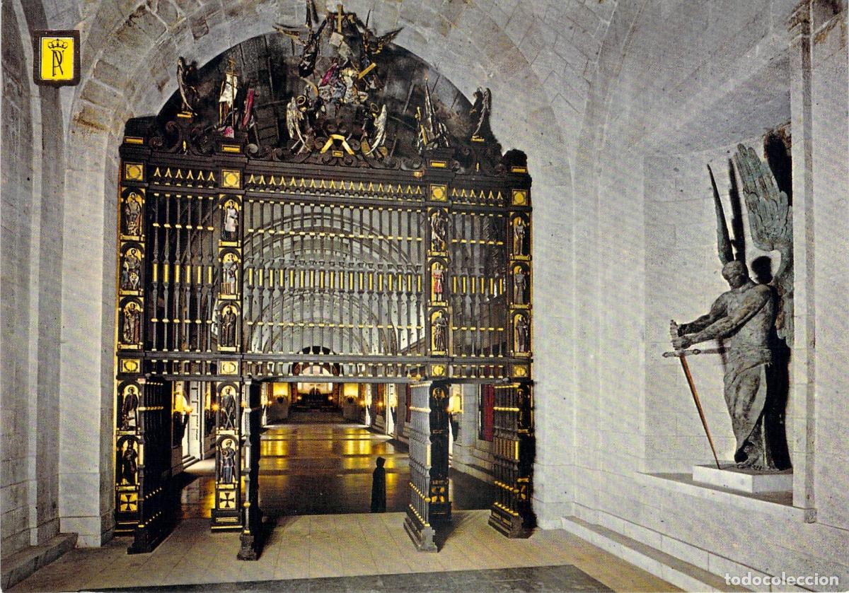 Postales: Postal de la Reja de Hierro en la Cripta del Valle de los Ca&iacute;dos - Foto 1