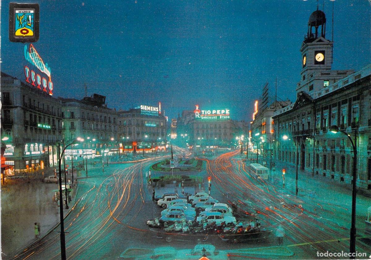 Postales: Postal de la Puerta del Sol en Madrid de Noche - Foto 1