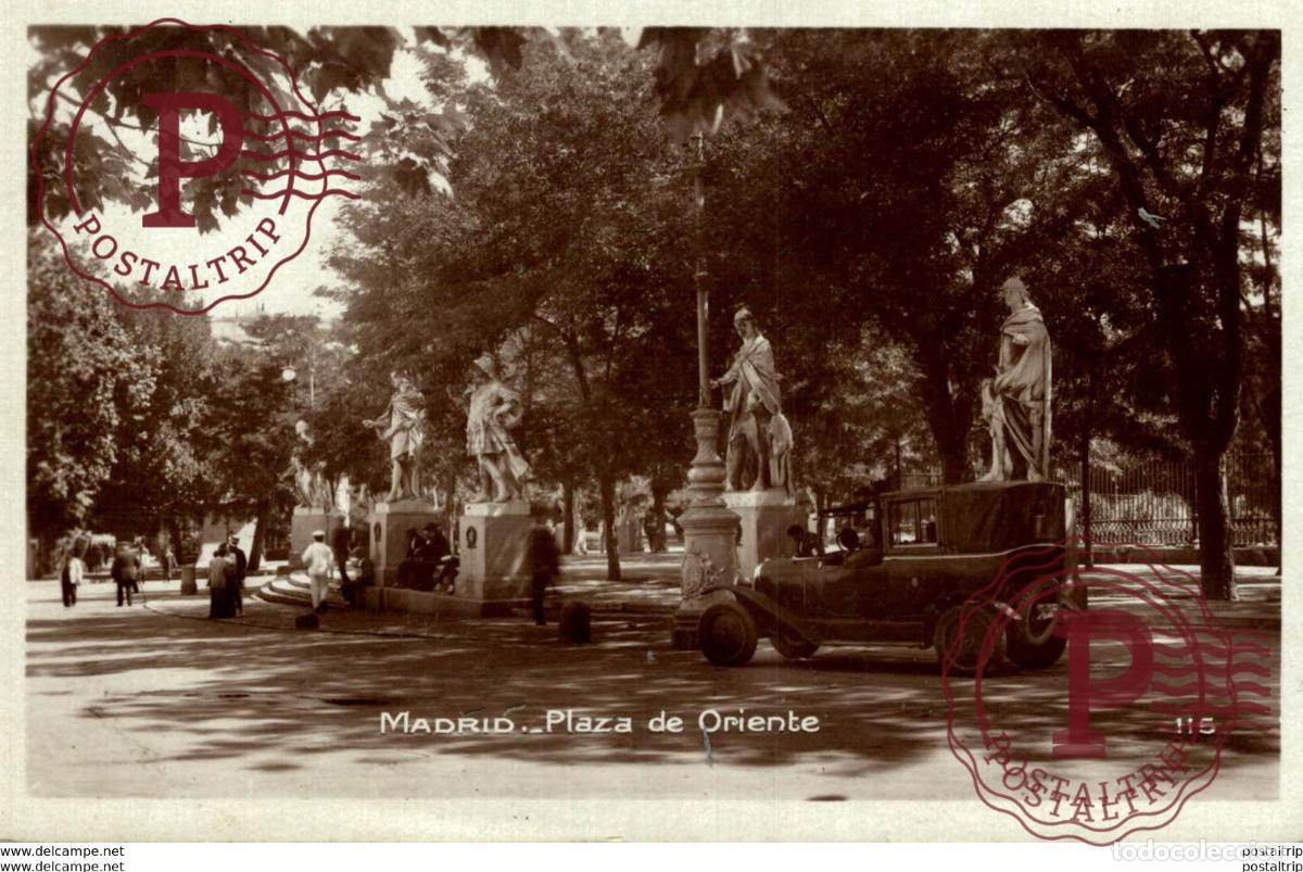 Postales: MADRID PLAZA DE ORIENTE - Foto 1