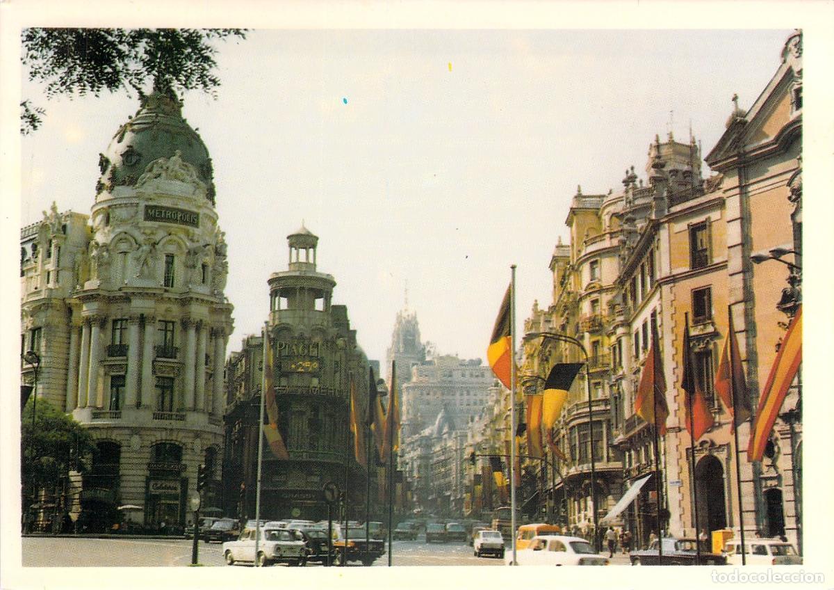 Postales: Tarjeta Postal de la Gran V&iacute;a y Edificio Metr&oacute;polis en Madrid - Foto 1
