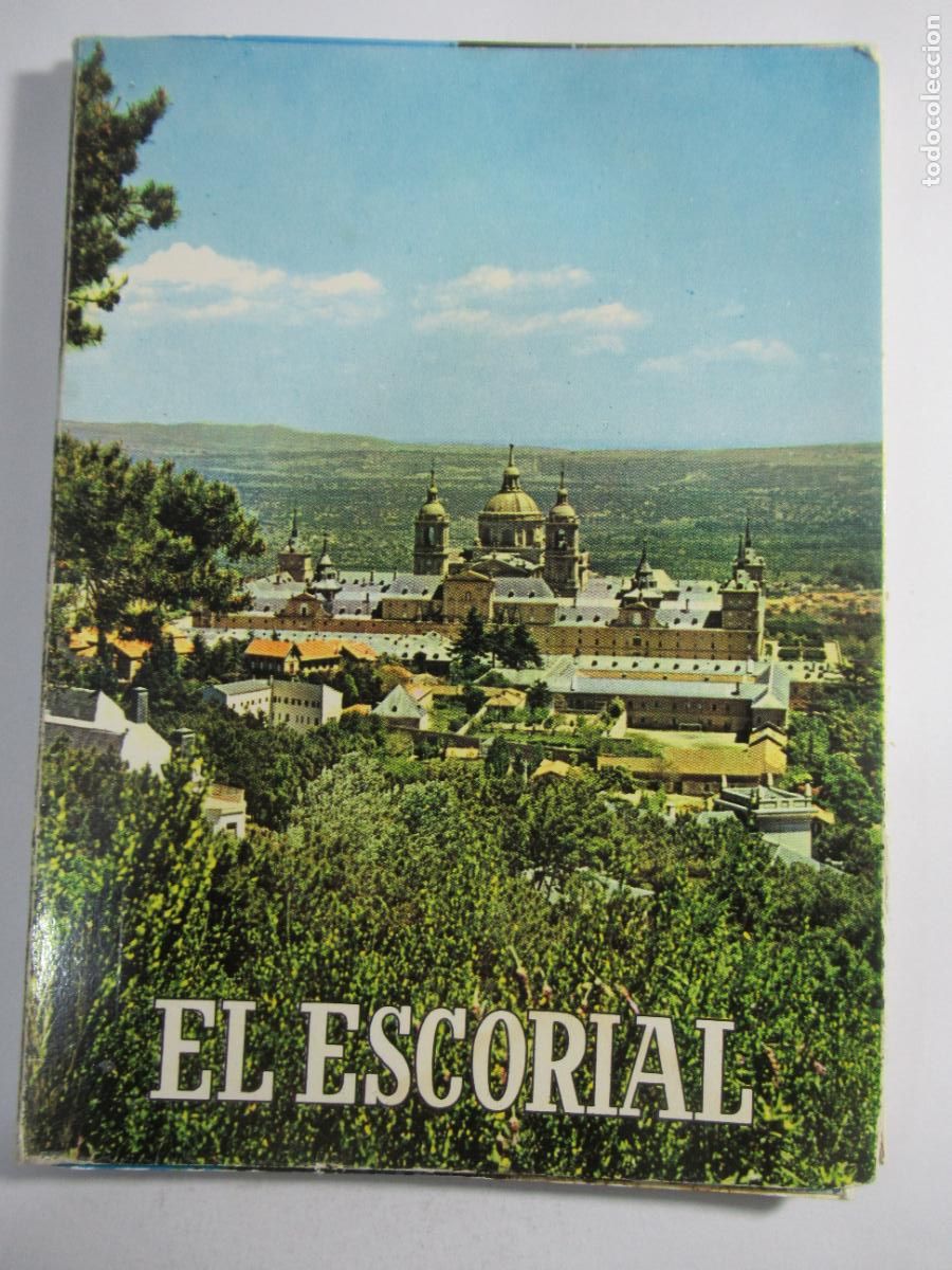 Postales: El Escorial - Acorde&oacute;n con 10 postales separadas en 4 bloques