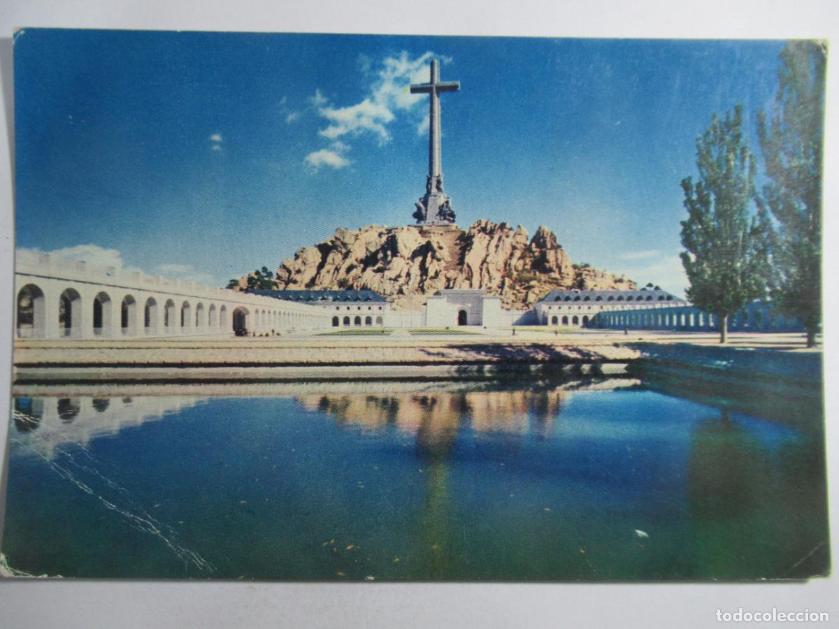 Postales: Valle de los Ca&iacute;dos - Circulada