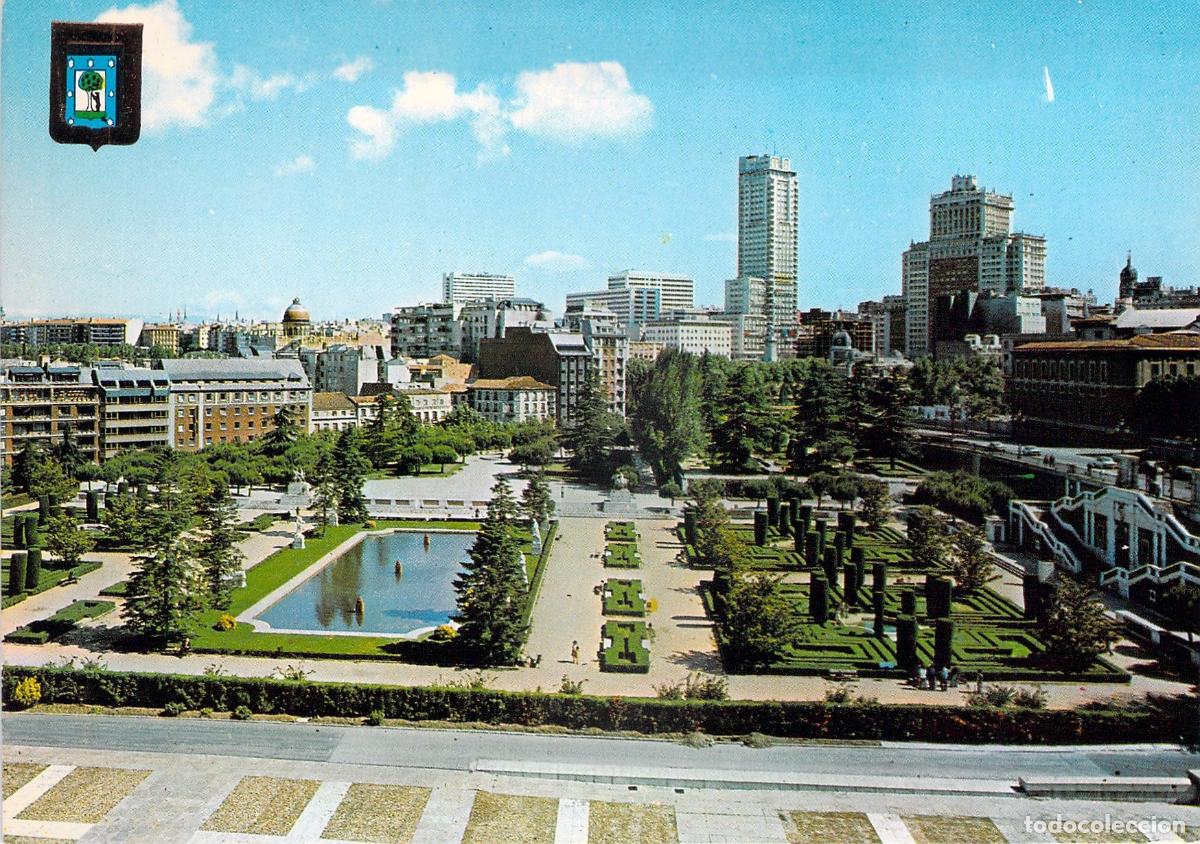 Postales: Postal de los Jardines de Sabatini en Madrid