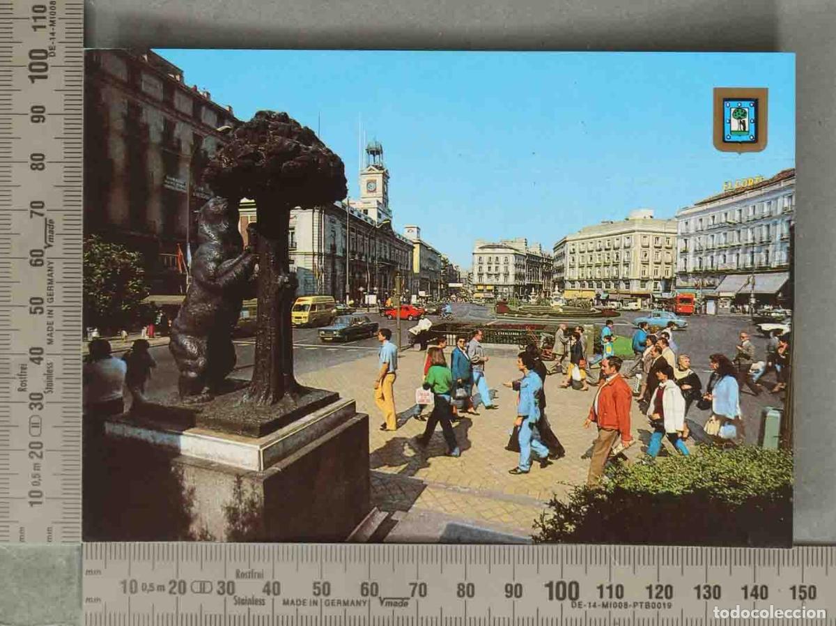 Postcards: POSTAL. Madrid Puerta del Sol Monumento al Oso y el Madro&ntilde;o