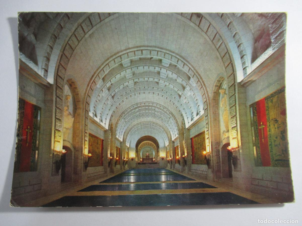 Postales: Santa Cruz del Valle de los Ca&iacute;dos - Cripta Bas&iacute;lica. Vista de la Nave Central - Escrita