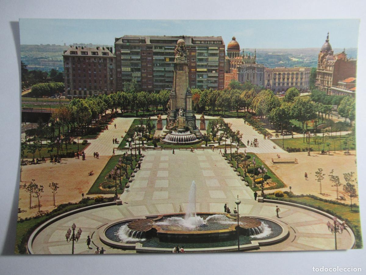 Postales: Madrid - Plaza de Espa&ntilde;a. Monumento a Cervantes - S/C