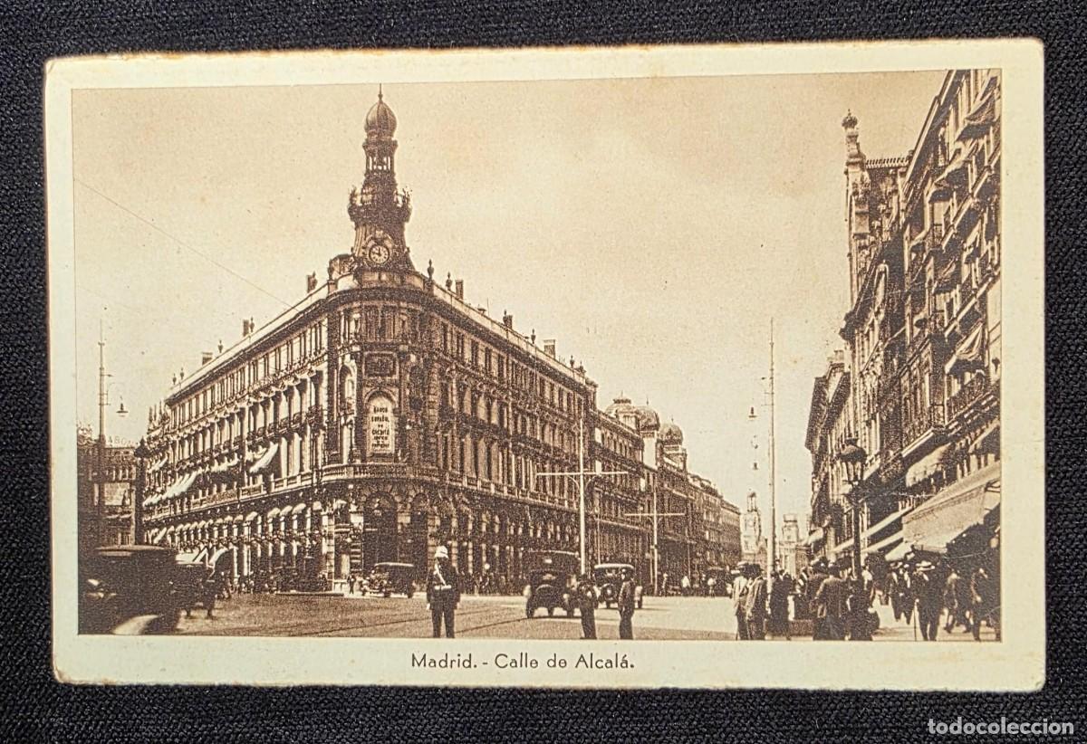 Postales: P.918 Postal antigua Madrid Calle de Alcal&aacute; con Edificio Metr&oacute;polis y escena urbana cl&aacute;sica